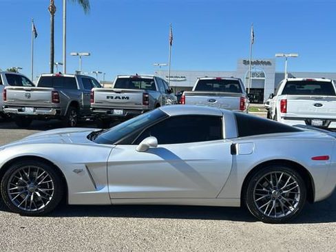 Used 2013 Chevrolet Corvette Coupe RWD image 7