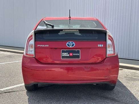 Used 2015 Toyota Prius Two image 4