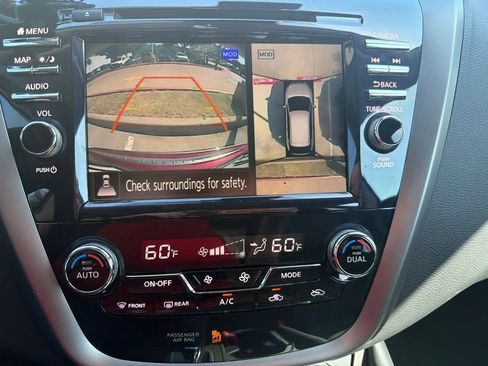 Used 2024 Nissan Murano SL FWD image 7
