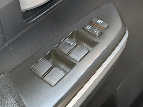 Used 2014 Toyota Tundra SR5 AWD/4WD image 20