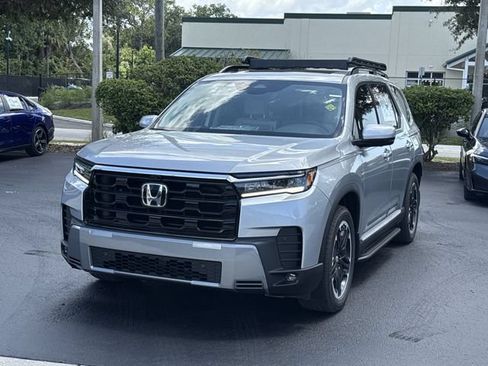 New 2026 Honda Pilot Touring image 12
