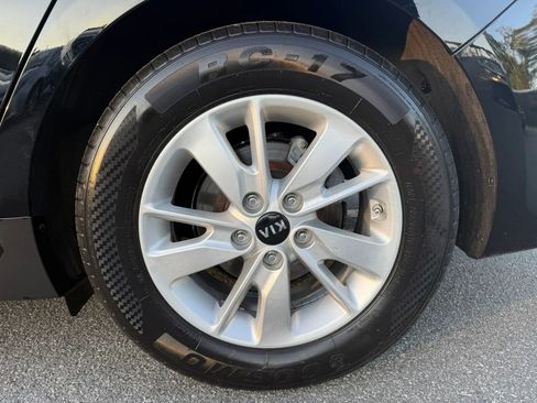 Used 2018 Kia Optima LX FWD image 28