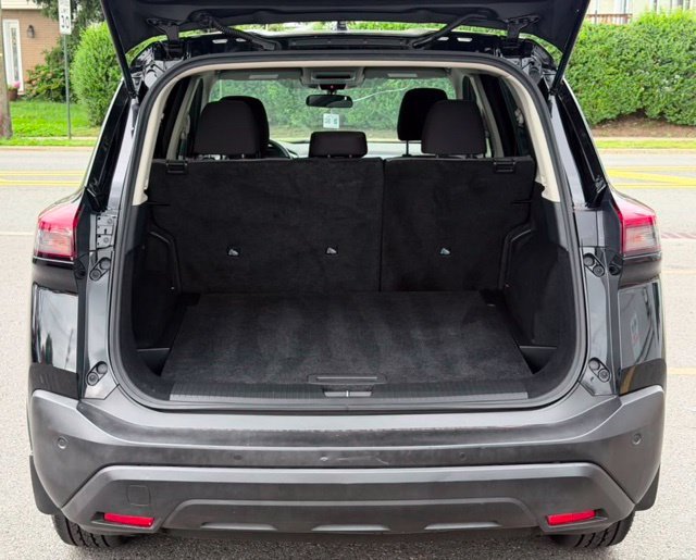 Used 2021 Nissan Rogue S AWD/4WD image 7