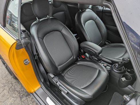 Used 2018 MINI Cooper Convertible FWD image 25