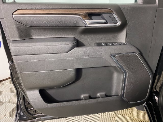 Certified 2026 Chevrolet Silverado 1500 LT AWD/4WD image 11