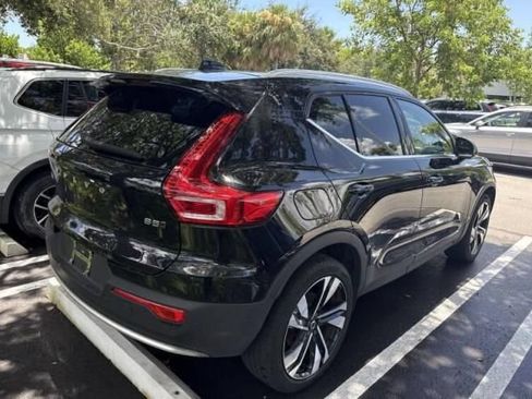 Used 2023 Volvo XC40 B5 Plus w/ Protection Package Premier AWD/4WD image 2