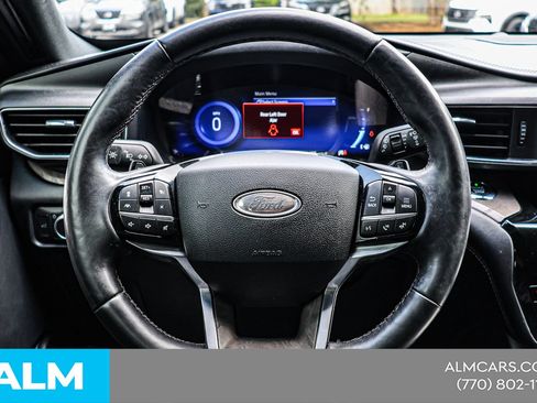 Used 2021 Ford Explorer Platinum w/ Equipment Group 601A AWD/4WD image 23