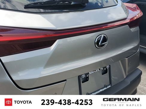 Used 2022 Lexus UX 200 w/ Accessory Package (Z2) image 17