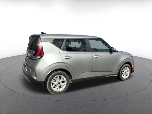 Used 2025 Kia Soul LX w/ LX Technology Package image 14
