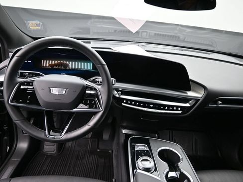 Certified 2024 Cadillac Lyriq Luxury AWD/4WD image 13