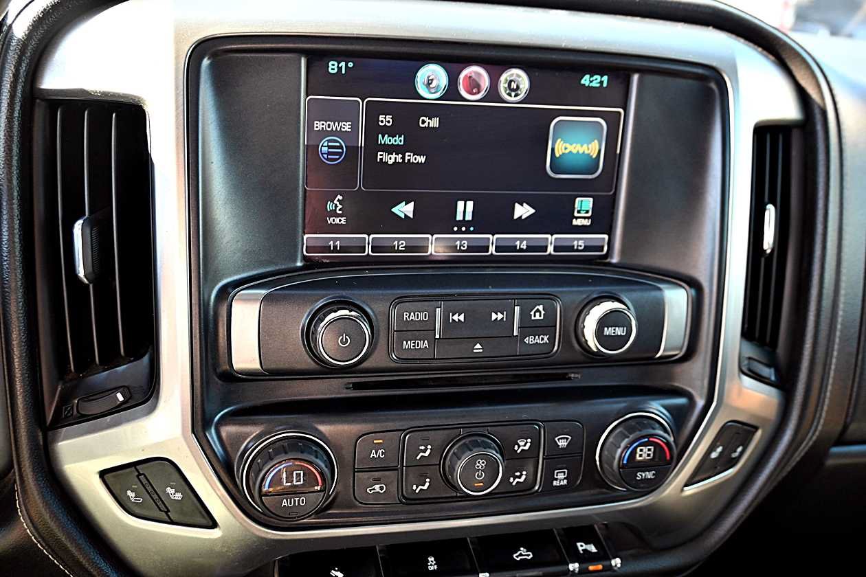 Used 2015 Chevrolet Silverado 3500 LTZ w/ LTZ Plus Package AWD/4WD image 24