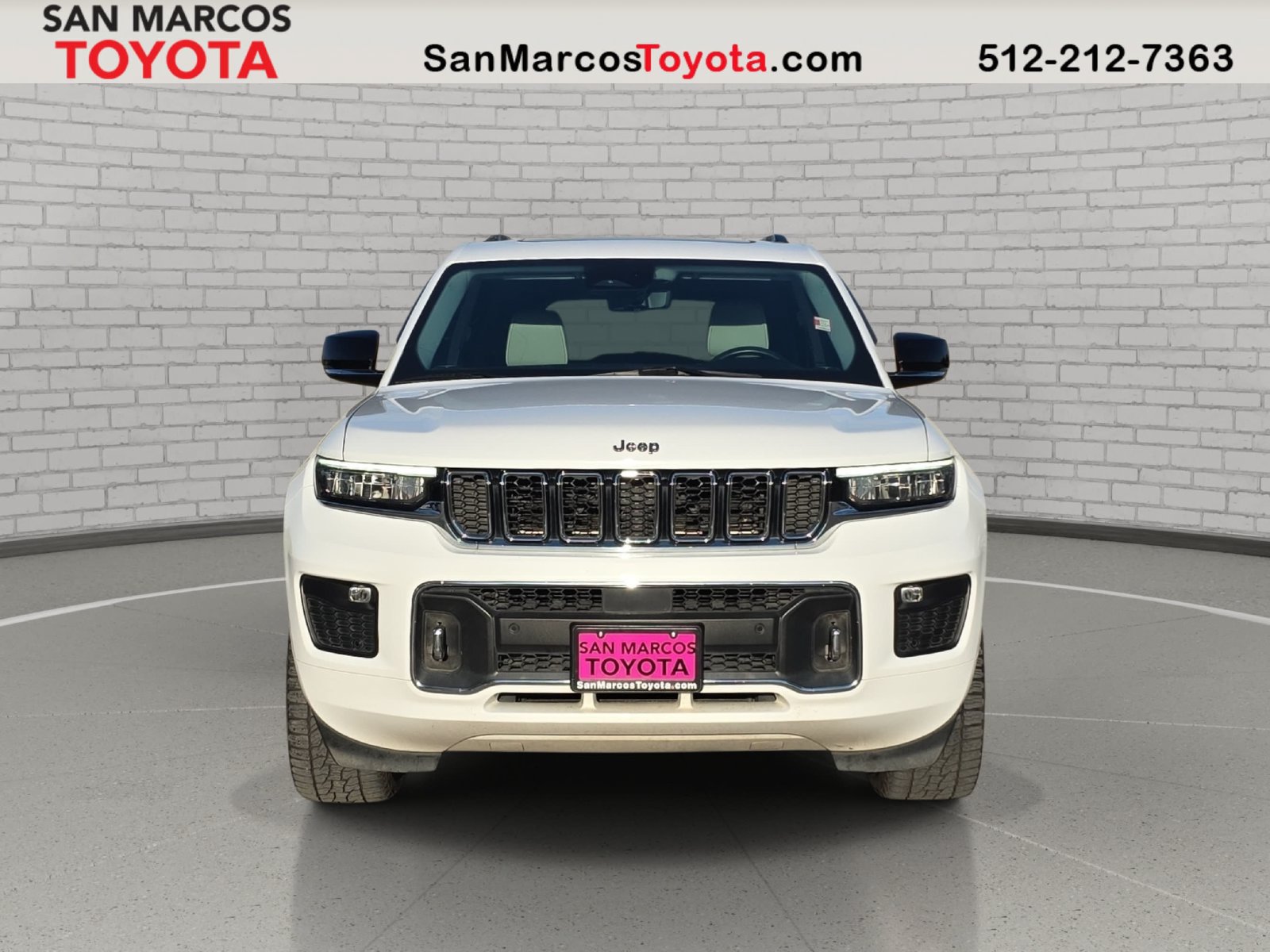 Used 2021 Jeep Grand Cherokee L Overland w/ Luxury Tech Group IV AWD/4WD image 2