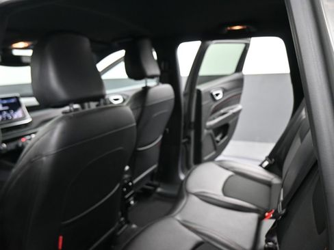 Used 2024 Jeep Compass Trailhawk image 40