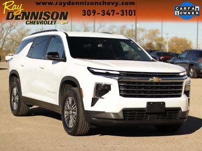 Used 2025 Chevrolet Traverse LT