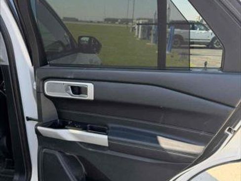 Certified 2022 Ford Explorer Limited w/ Equipment Group 301A image 16