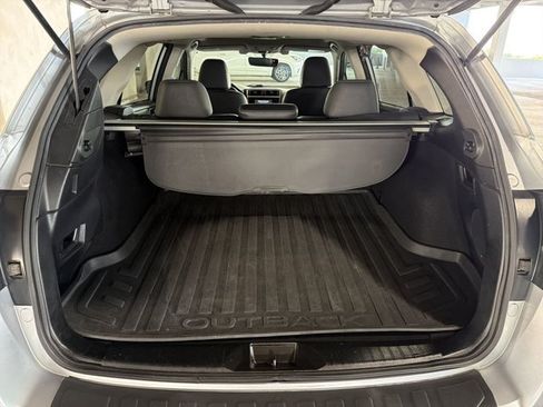 Used 2019 Subaru Outback 2.5i Limited AWD/4WD image 22