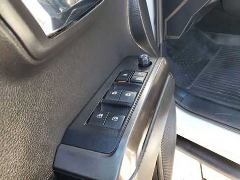 Used 2022 Toyota Tacoma TRD Off-Road w/ Technology Package RWD image 19