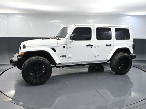 Used 2021 Jeep Wrangler Unlimited Sahara AWD/4WD image 12
