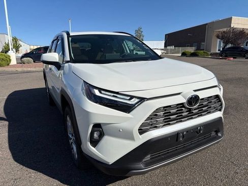 Used 2022 Toyota RAV4 Limited AWD/4WD image 3
