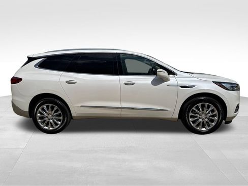 Certified 2021 Buick Enclave Premium w/ Sun and Sites Package AWD/4WD image 7