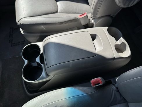 Used 2005 Toyota Sienna XLE image 10