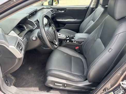 Used 2018 Honda Clarity Touring image 6