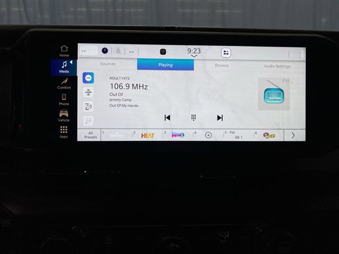 Certified 2024 Jeep Gladiator Sport image 16