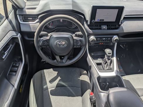 Used 2025 Toyota RAV4 XLE FWD image 16