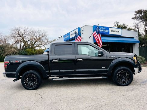 Used 2015 Ford F150 XLT w/ Equipment Group 302A Luxury image 11