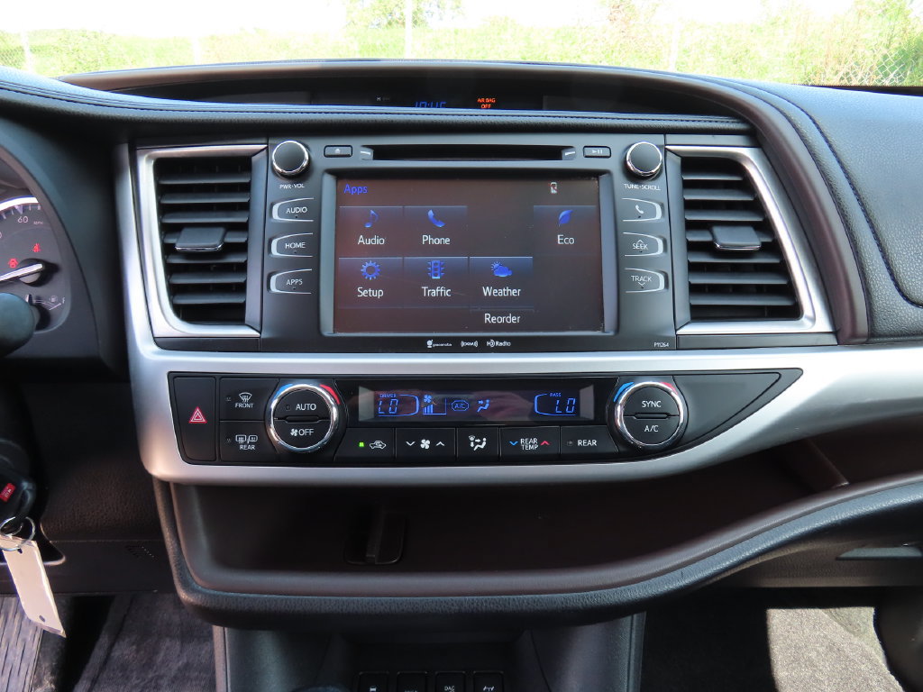 Used 2016 Toyota Highlander Plus AWD/4WD image 20