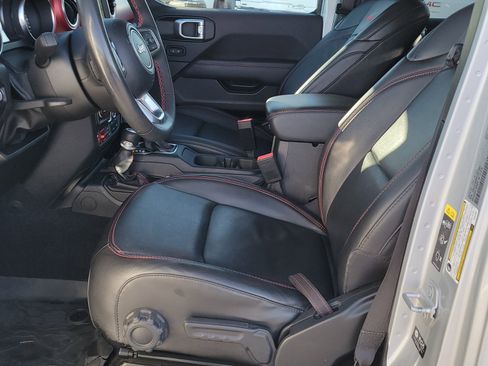 Used 2023 Jeep Gladiator Rubicon w/ LED Lighting Group image 6