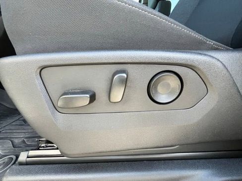 Used 2025 GMC Sierra 1500 Elevation w/ Preferred Package image 11