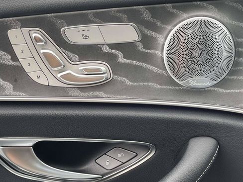 Used 2021 Mercedes-Benz E 350 4MATIC Sedan image 31