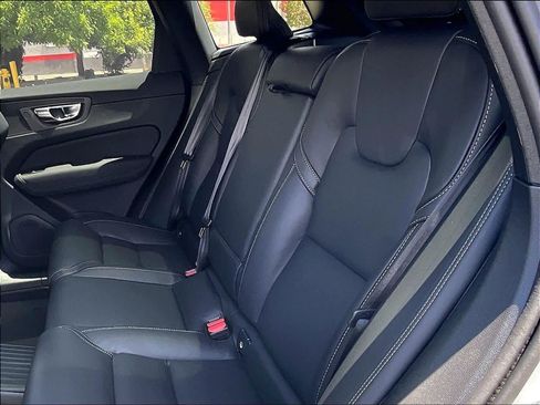 New 2026 Volvo XC60 T8 Ultra w/ Protection Package Premier AWD/4WD image 12