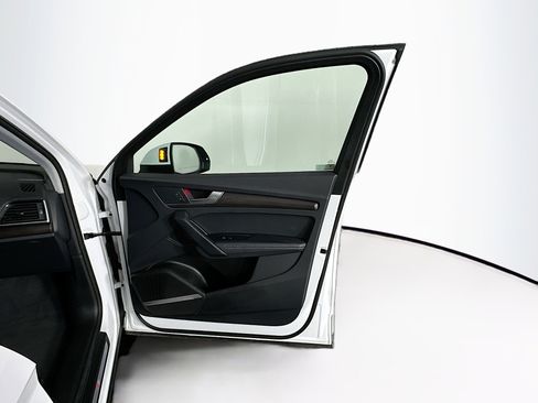 Used 2024 Audi Q5 2.0T Premium Plus image 35