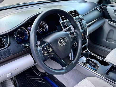 Used 2016 Toyota Camry LE FWD image 17