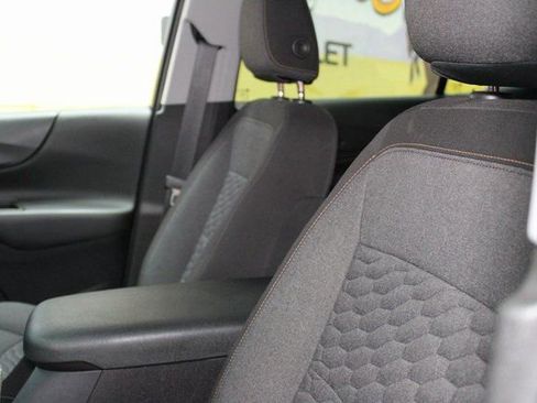 Used 2021 Chevrolet Equinox LT w/ LPO, Floor Liner Package image 17