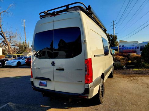 Used 2019 Mercedes-Benz Sprinter 2500 w/ Premium Plus Package image 54