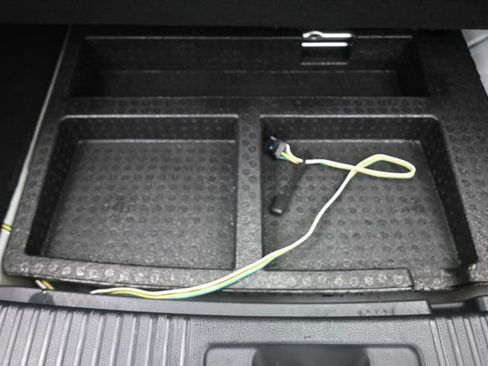 Used 2022 Honda HR-V EX image 11