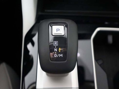 New 2025 Mitsubishi Outlander SE image 52