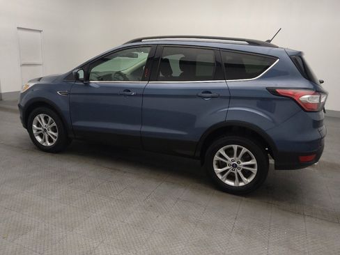 Used 2018 Ford Escape SE w/ Ford Safe & Smart Package image 3