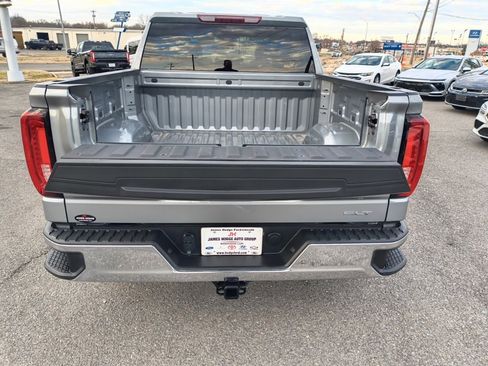 Used 2025 GMC Sierra 1500 SLT image 28