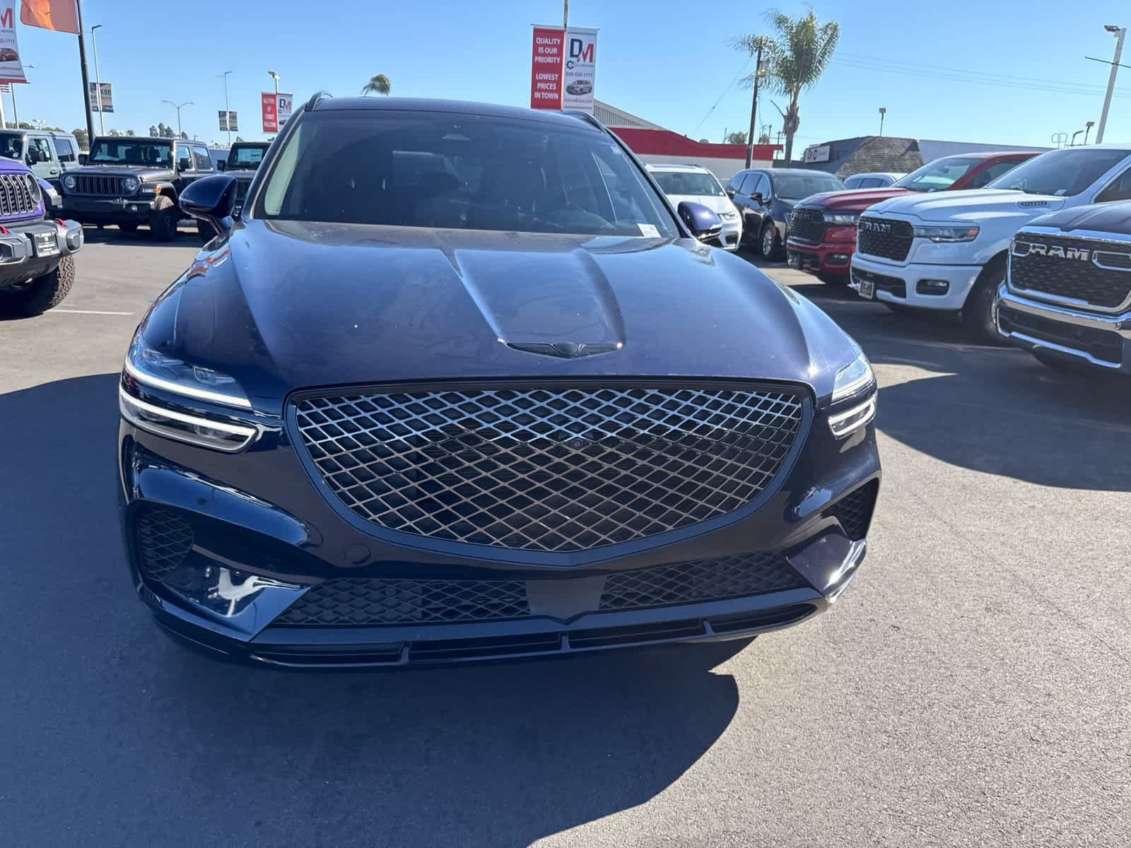 Used 2023 Genesis GV70 2.5T w/ Advanced Package AWD/4WD image 5