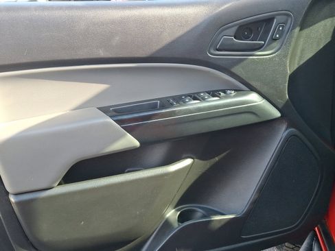 Used 2017 Chevrolet Colorado W/T w/ Custom Special Edition image 11