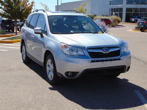 Used 2016 Subaru Forester 2.5i Limited AWD/4WD image 9