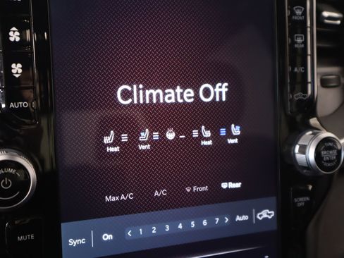 Used 2022 RAM 1500 Laramie image 7