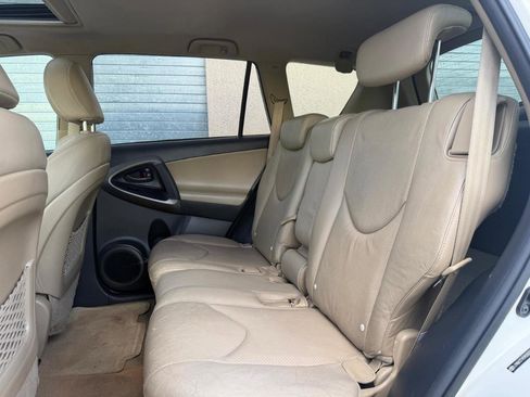 Used 2009 Toyota RAV4 Limited image 21