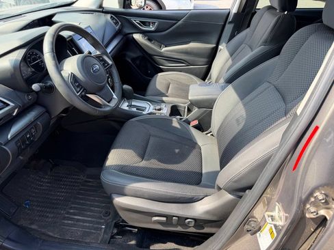 Used 2020 Subaru Forester Premium AWD/4WD image 22