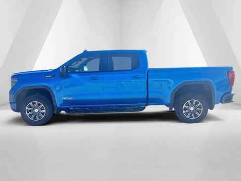 Used 2024 GMC Sierra 1500 AT4 w/ AT4 Premium Package AWD/4WD image 4