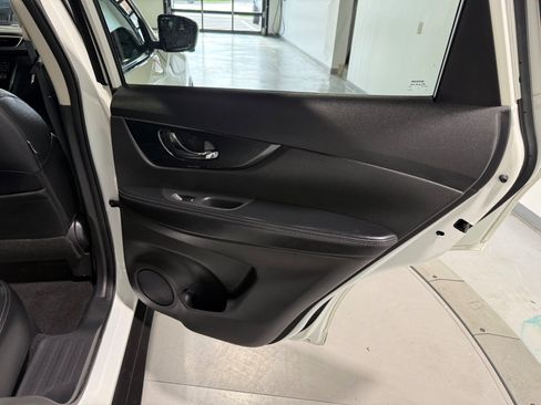 Used 2016 Nissan Rogue SL w/ SL Premium Package AWD/4WD image 25